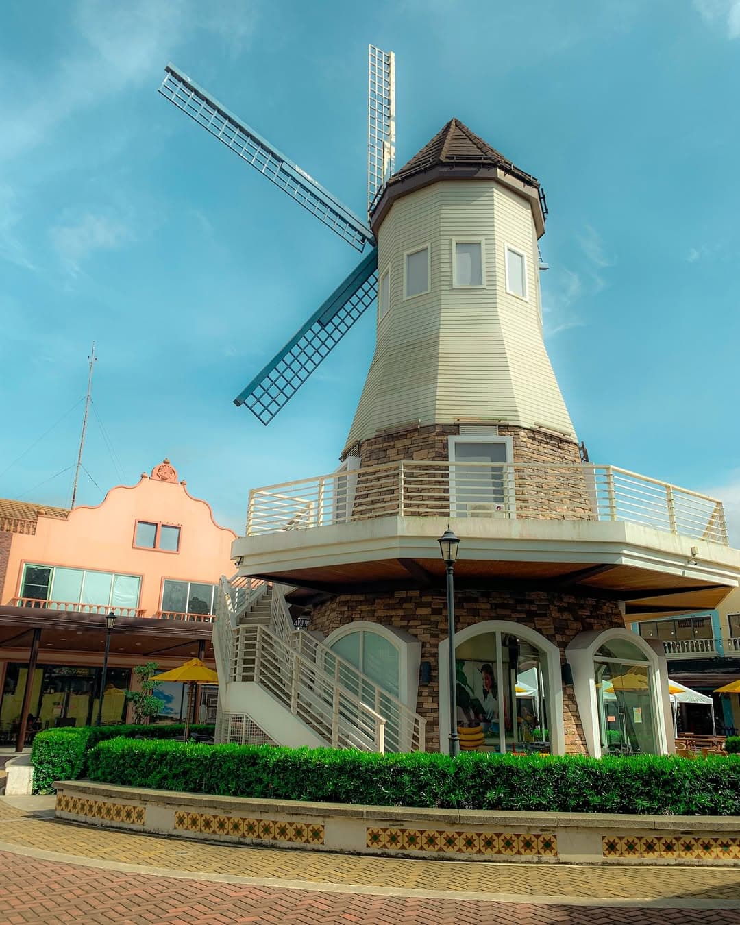 Hacienda exploration at designer outlet